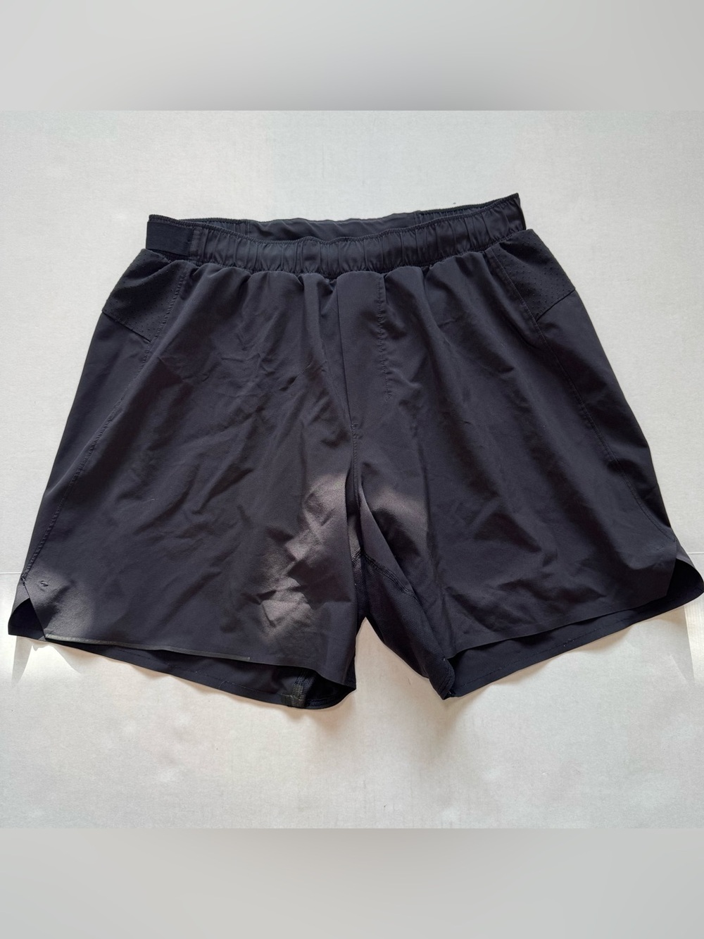 Lululemon Men’s Black 2-in-1 Lined Athletic Shorts M